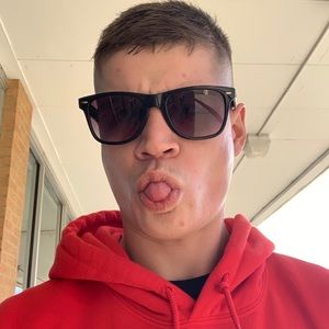 Meet your Posher, Tyler